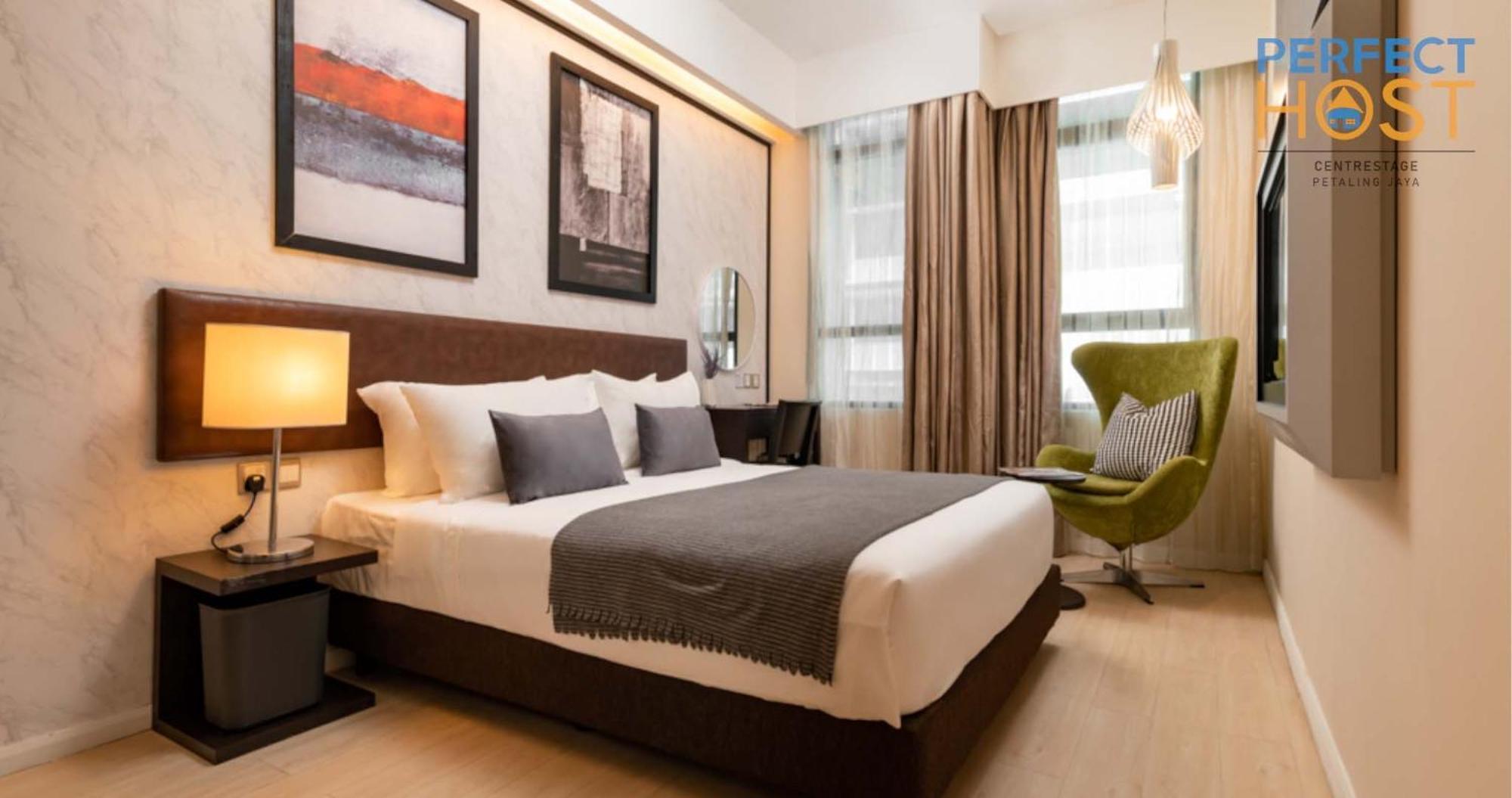 Hotel Centrestage Petaling Jaya By Perfect Host Exterior foto Deluxe Room