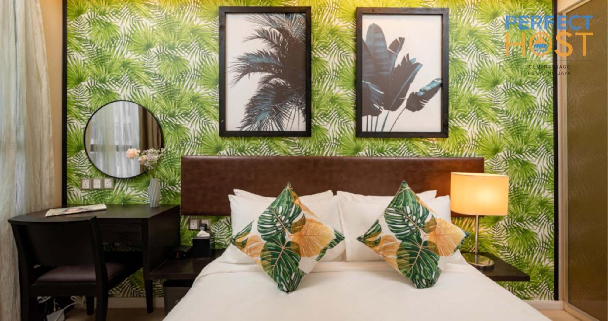 Hotel Centrestage Petaling Jaya By Perfect Host Exterior foto Deluxe Room
